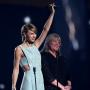 Watch Taylor Swift&rsquo;s Mom Give a Moving Speech at the Country Music Awards